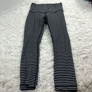 Lululemon Wunder Under Crop (High-Rise) *21" Parallel Stripe Black White